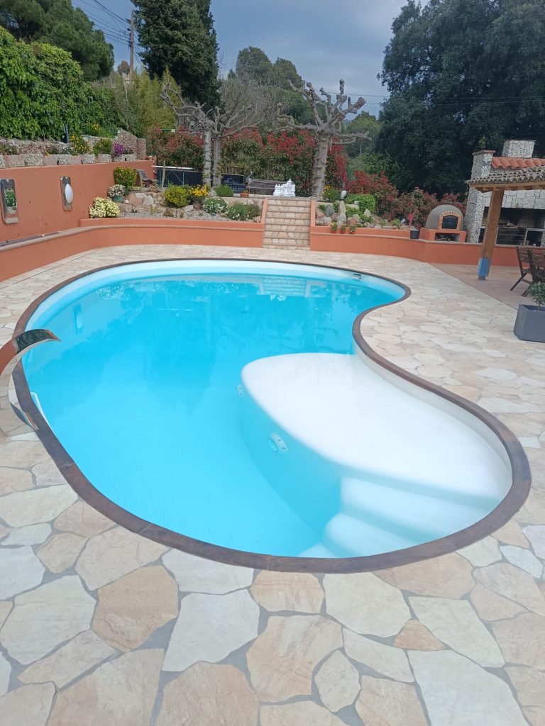 d611a6ef 0fba 4fbc 8a31 a8a7ae677674